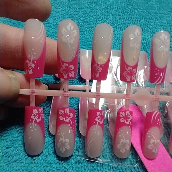 Press on nails flower floral pink white nude set - Picture 1 of 3